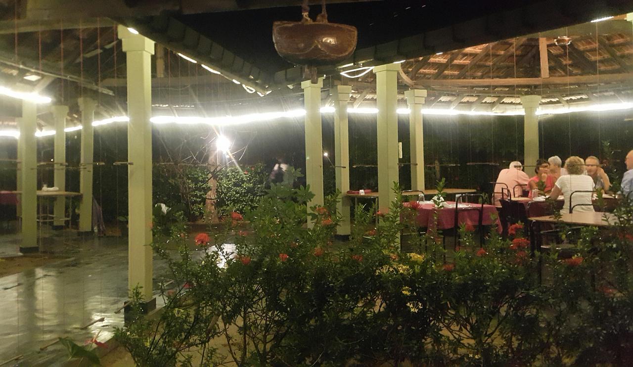 Riviera Resort Batticaloa Exterior photo
