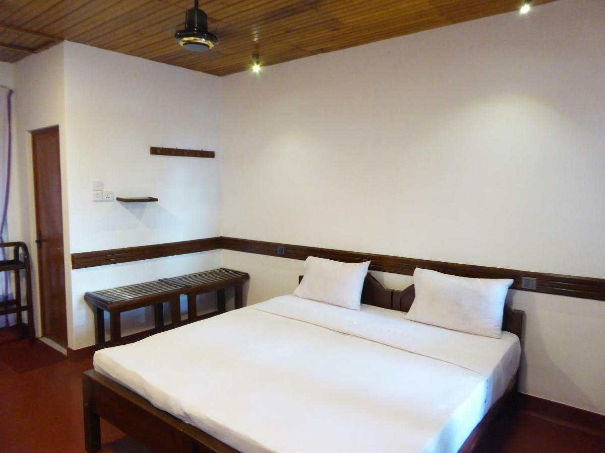 Riviera Resort Batticaloa Exterior photo